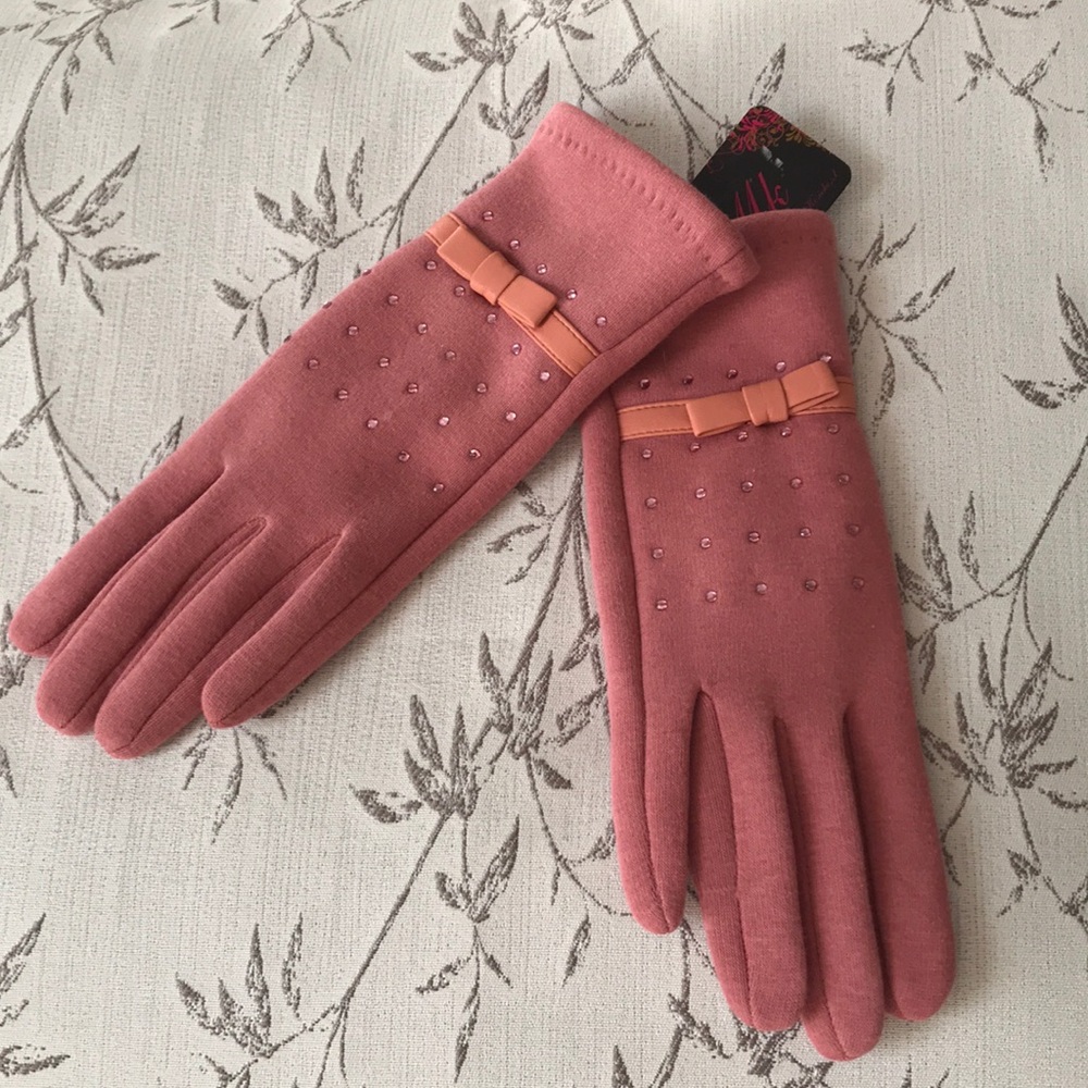 Gloves